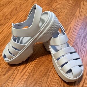 CROCS Fisherman Stomp Platform Sandals in White